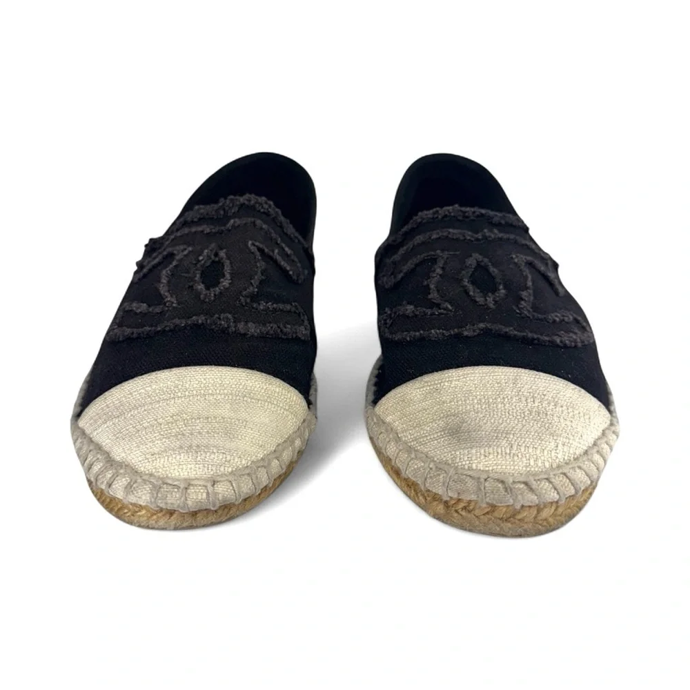 CHANEL CC :Logo Black & Beige Two Tone Espadrilles IT38